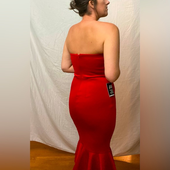 Strapless mermaid Express dress 8 red - Picture 4 of 4